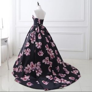 Plus Size Floral Sweetheart Gown